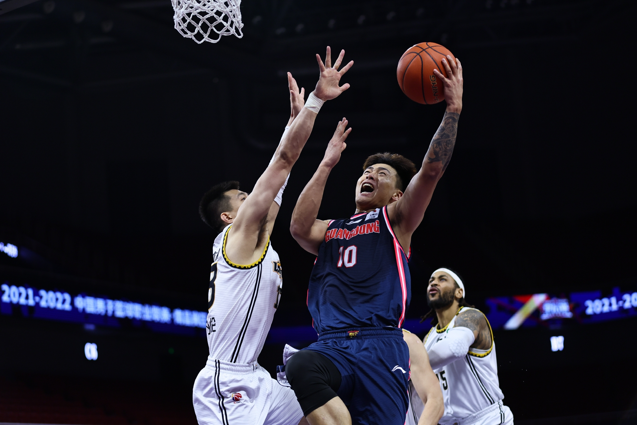 aoa体育体育入口-福建男篮全力备战，冲击突破记录的简单介绍